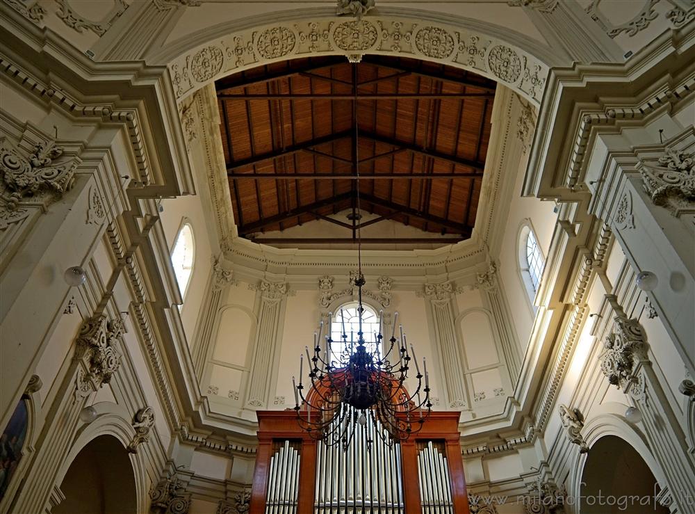 Lecce - Dettaglio di una delle molte chiese barocche